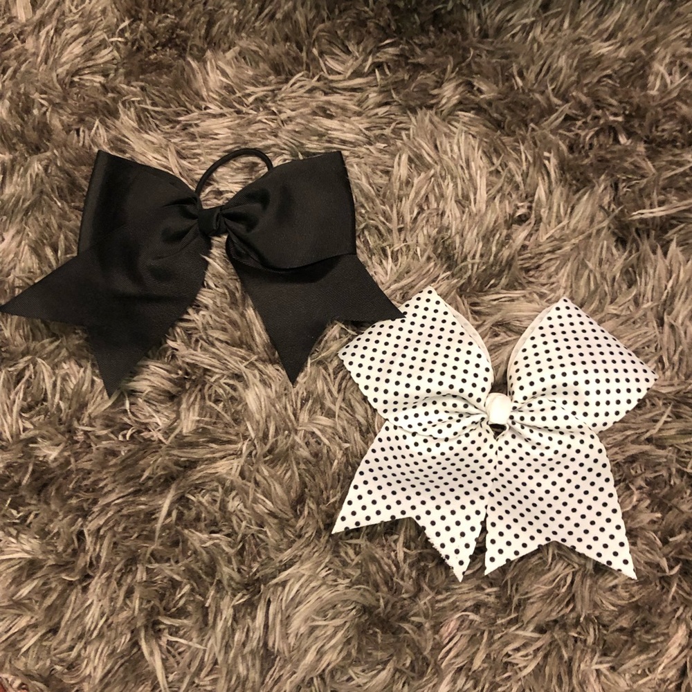 black n white cheer bows🦋